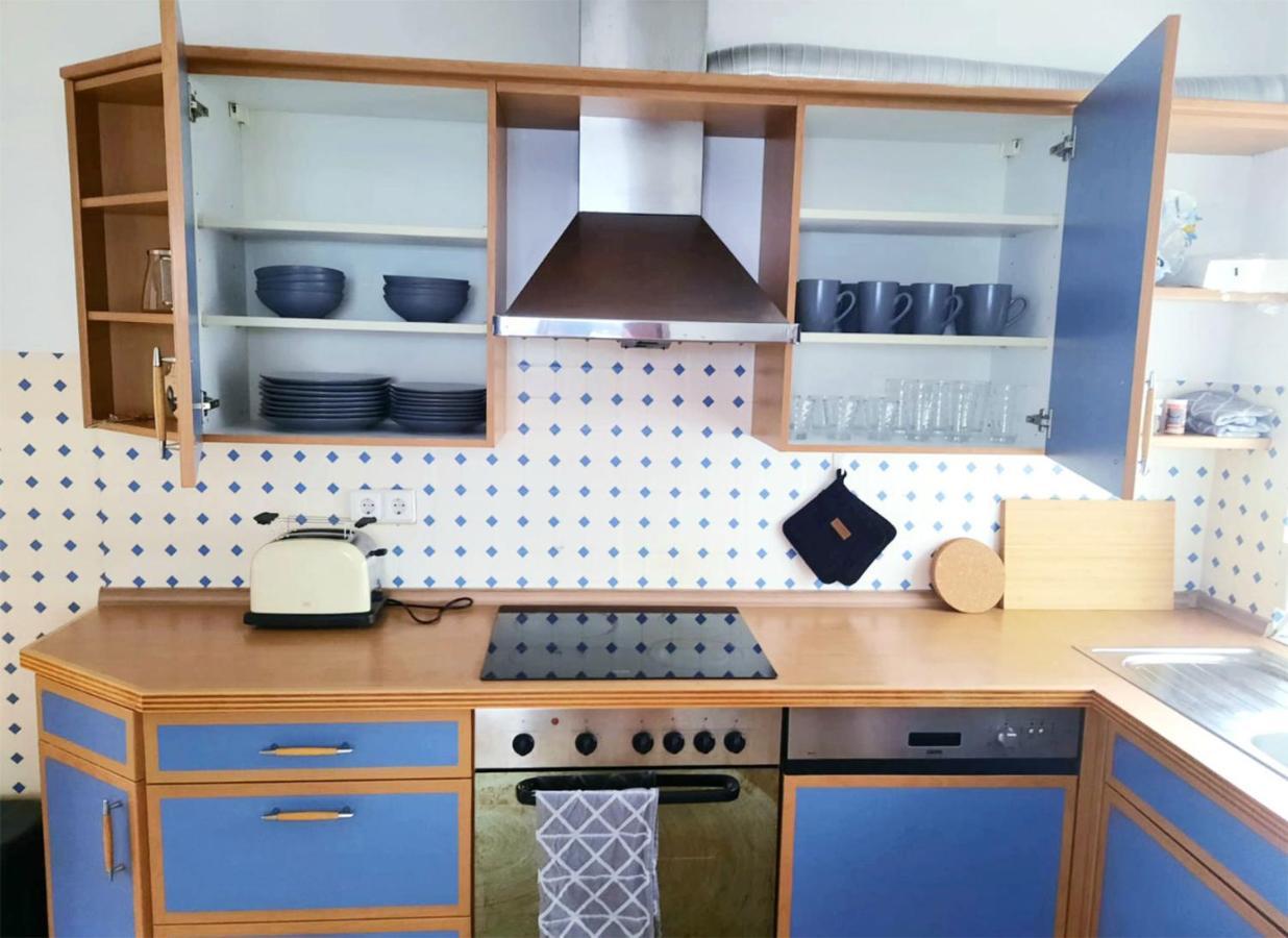 Apartment 225 N.n.