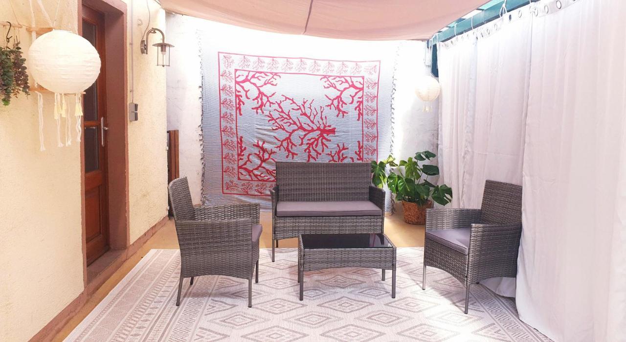 225 N.n. Apartment *
